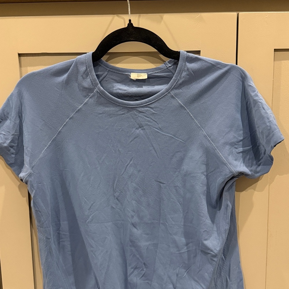 Athleta Seamless T Shirt - Picture 2 of 4